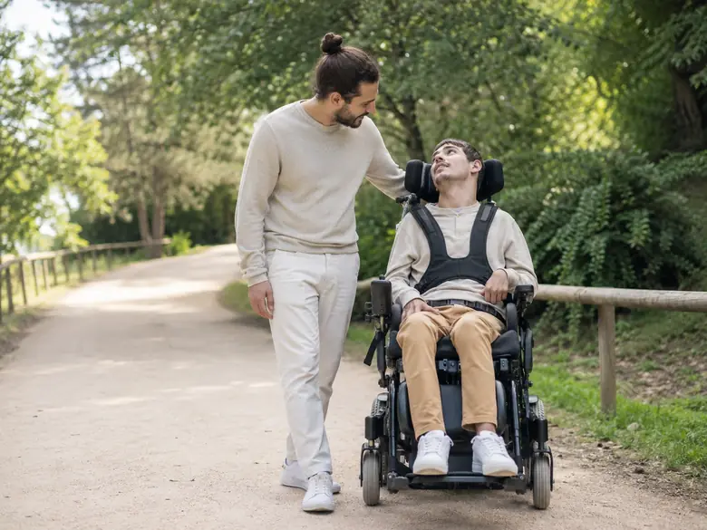 Accompagnement d'une personne en situation de handicap à domicile par le Réseau AUXI'life